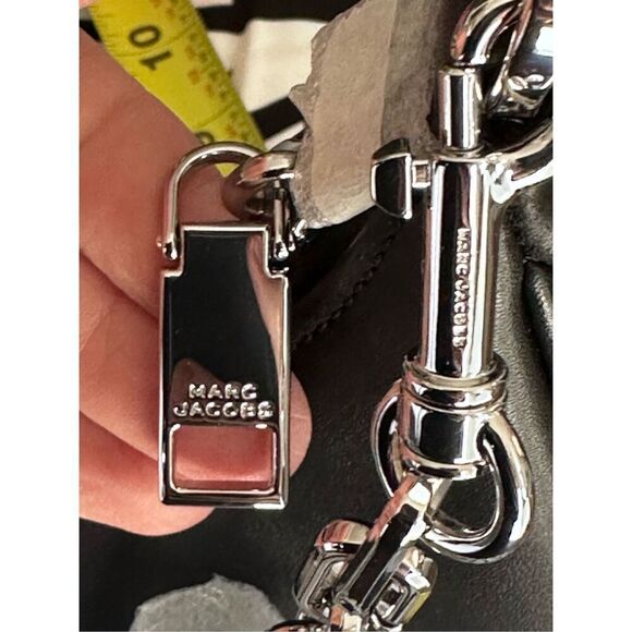 Marc Jacobs The J Marc Curve Top Handle Leather Shoulder Bag In Black - Picture 7 of 10